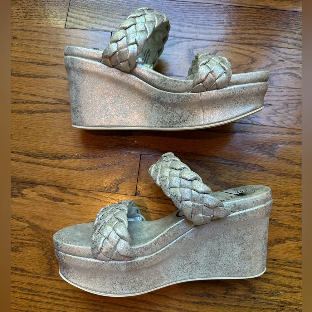 OTBT - Fluent in Silver platform wedge heels braided straps size 7.5 - Picture 3 of 6